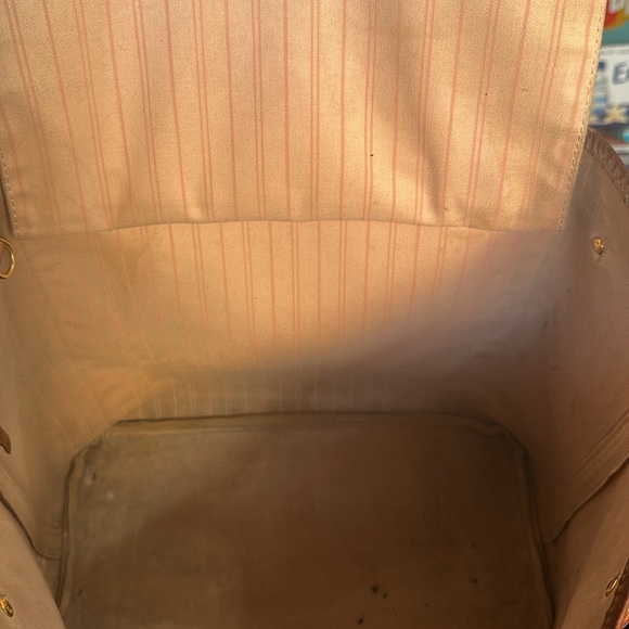 USED Louis Vuitton Neverfull - Picture 14 of 14